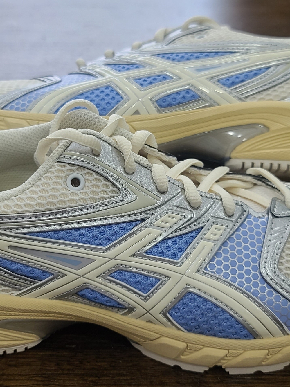 ASICS Gel-DS Trainer 14 Ivory Light Sapphire Women's 8 - Picture 3 of 5